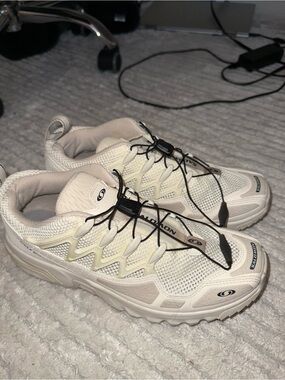Salomon Sneakers